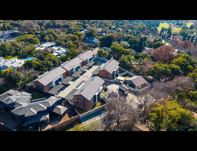 3 BEDROOM APARTMENT FOR SALE IN BRYANSTON